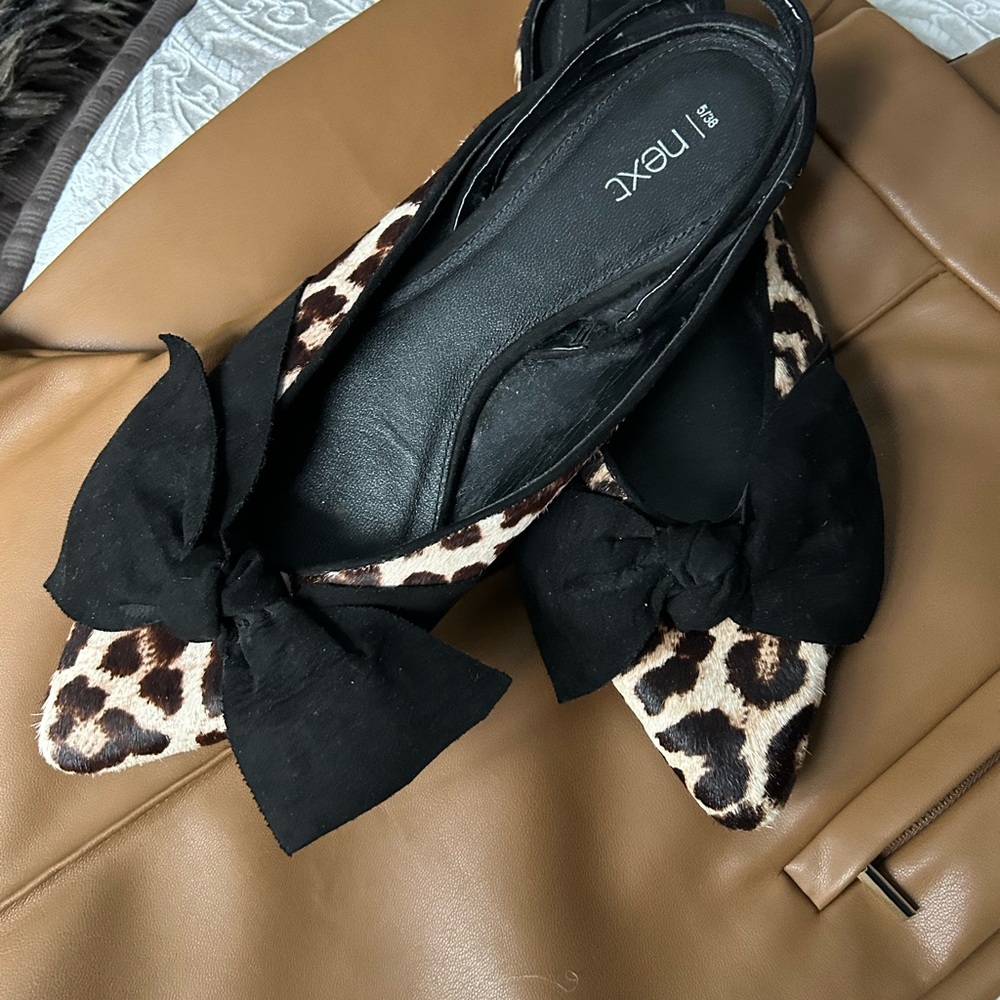 Leopard flats
